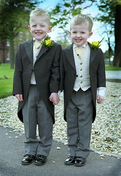 mommaholicseries.blogspot.com: PAGE BOYS OUTFIT Pageboy Outfits, Wedding Page Boys, Page Boys, Kids Wedding Outfits, Boys Formal Wear, Kids Formal, Blue Suit Wedding, Morning Suits, Groom And Groomsmen Attire