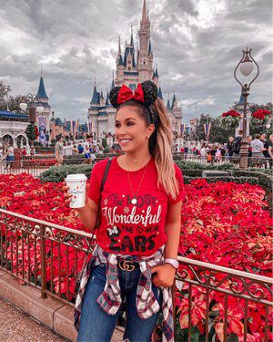 Christmas Disneyland Outfit, Christmas Time Disneyland Outfits, Disneyland Outfits Christmas, Disneyworld Christmas Outfit, Disney World At Christmas Photos, Disney Christmas Outfits Women, Disney Outfits Women Winter, Women’s Christmas Disney Outfit, Disney Christmas Shirts Family 2022