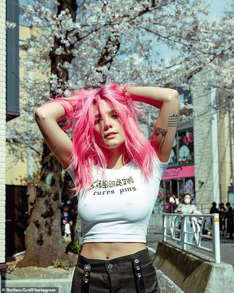 Halsey Hair, Halsey Style, White Leotard, Black Sabbath, Halsey, Gal Gadot, Pink Hair, Hair Looks, Beautiful People