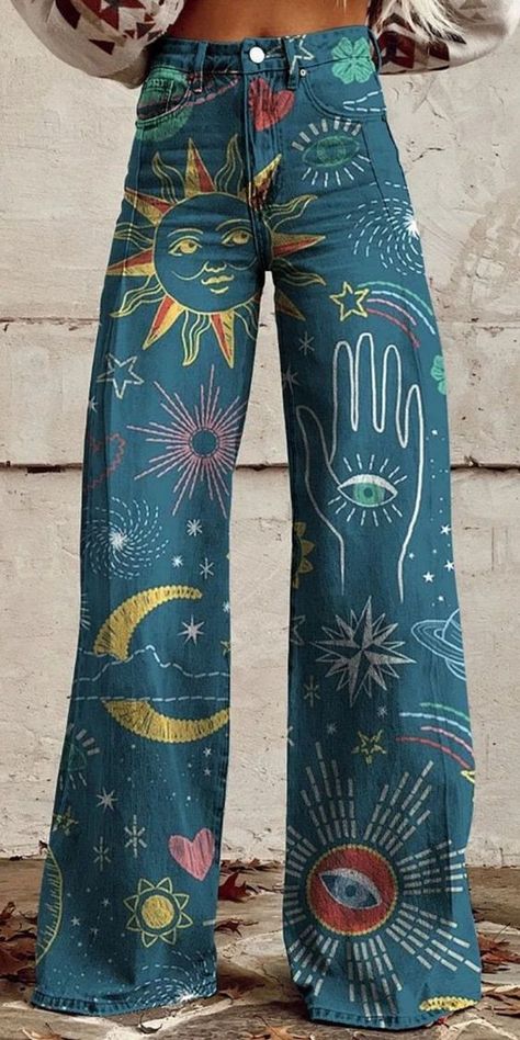 Western Pants, Ropa Upcycling, Mode Ulzzang, Diy Pants, Painted Clothes Diy, Estilo Hippie, Painted Designs, Western Women, Cute Pants