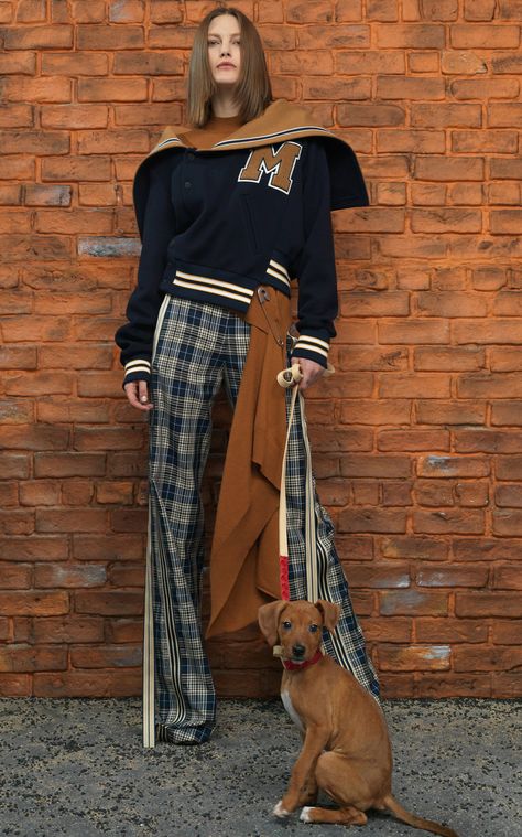 Racing Striped Vintage Plaid-Ribboned Crepe Pants by MONSE Now Available on Moda Operandi Fashion 90s, Women Fashion Edgy, Twill Jacket, 가을 패션, Fashion Show Collection, Fall Fashion Trends, White Fashion, Pre Fall, Global Fashion