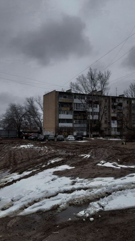 Cityscape Drawing, Dark Naturalism, Russian Architecture, Europe Aesthetic, European Aesthetic, Dreamcore Weirdcore, East Europe, Post Apocalypse, Eastern European