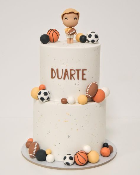 Ball Theme Cake 2nd Birthday, First Birthday Ball Theme, Born Two Ball Birthday Cake, Born 2 Ball Birthday Cake, Ball Themed Birthday Party Boys, 9th Birthday Cakes For Boys, Ball Cakes For Boys, Cake Bola, Sports Birthday Cake