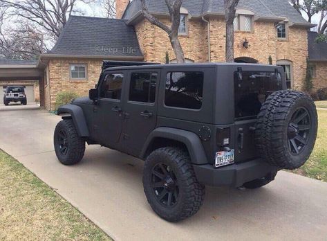 Mobil Off Road, Black Jeep Wrangler, Jeep Baby, Badass Jeep, Jeep Photos, Custom Jeep Wrangler, Black Jeep, Dream Cars Jeep, Custom Jeep