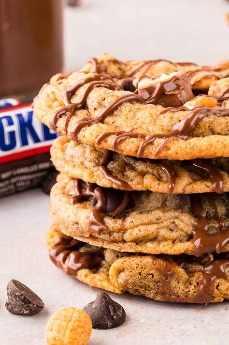 Snicker Cookies, Snickers Cookies Recipes, Snickers Cookies, Snickers Bar, Oat Cookies, Baking Business, Roasted Peanuts, Sweet And Salty, Cookie Bars