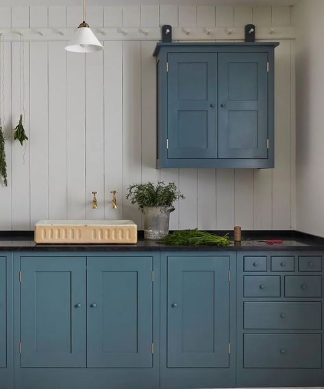 English Kitchen Inspiration, Plain English Kitchen, Recessed Door, Wash Sink, Bold Kitchen, Devol Kitchens, Plain English, Garden Floor, Shaker Style Kitchens