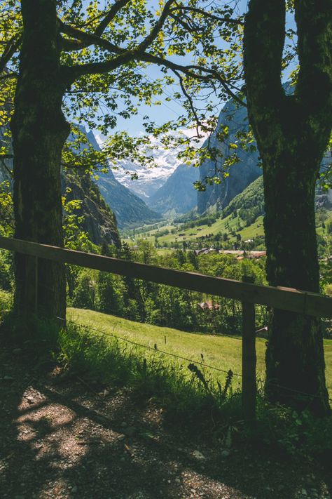 Beautiful Place In The World, Lauterbrunnen Switzerland, Fotografi Vintage, Image Nature, Beautiful Places In The World, Alam Yang Indah, Gatlinburg, Beautiful Place, Nature Aesthetic