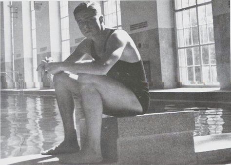 Jochen Peiper in a swimming pool Joachim Peiper, Germany Ww2, German Soldiers Ww2, History Pictures, German Army, Swimming Pool, Soldier, Berlin, Swimming