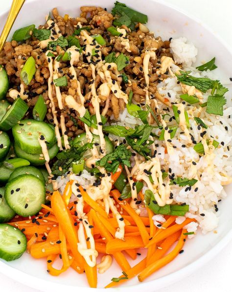 Banh Mi Bowls (Perfect for Meal Prep!) - Chef Savvy Hahn Mi Bowl, Bah Mi Bowl, Bahn Mi Bowls, Pork Bahn Mi Bowl, Bibibop Bowls Recipe, Bahn Mi Rice Bowl, Bahn Mi Bowl, Banh Mi Bowl, Pork Bowl Recipe