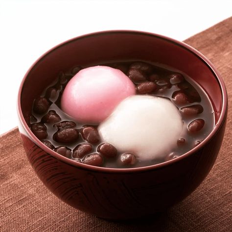 Zenzai: A Traditional Japanese Dessert Fit For Celebration | Arigato Japan Food Tours – Japan's No. 1 Food Tour Japan Dessert, Red Bean Soup, Desserts Around The World, Japanese Food Traditional, Japanese Desserts, Japanese Sweet, Holiday Snacks, Japanese Dessert, Japanese Snacks