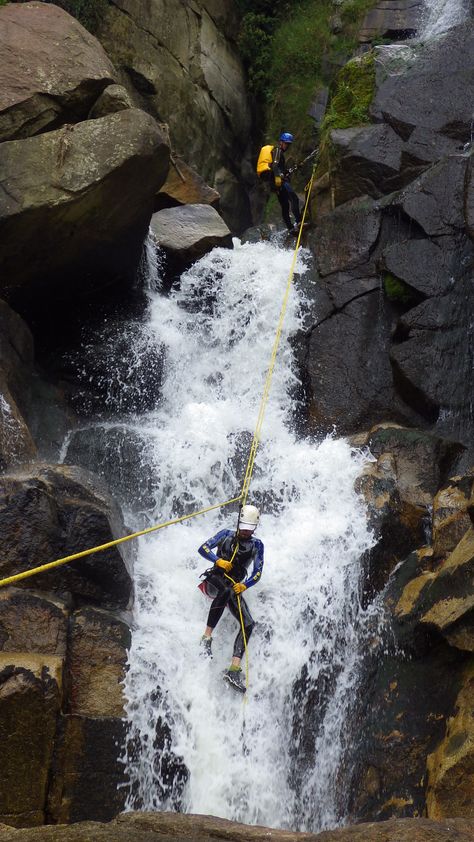 Canyoning Sport, Adrenaline Aesthetic, Adrenaline Sports, Abseiling, Extreme Adventure, Stunning Hotels, Dance Tutorial, Adventure Inspiration, Adventure Aesthetic