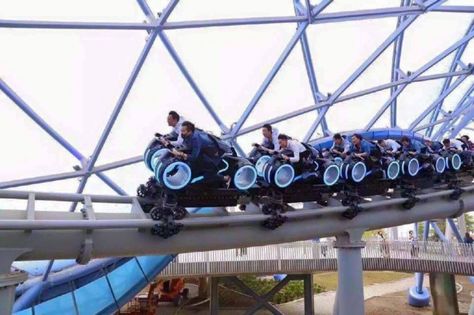 13177299_551383208377740_5380158196454080042_n Shanghai Disneyland, Tron, Shanghai, Disneyland, Disney