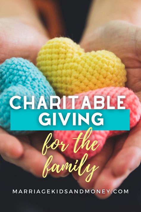 Charitable giving has always been in our family budget. Enstiling the tradition of generosity in our kids is a major priority in teaching them values and money. Here are some charitable giving strategies to use with your family not just during the holidays, but anytime of year! Charity Websites, Charitable Giving, Family Budget, Sinking Funds, Helping The Homeless, Foster Care, Raising Kids, Family Traditions, Parenting Advice