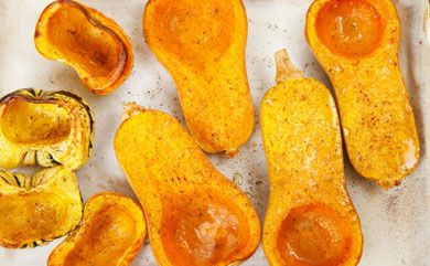 Maple Roasted Butternut Squash Butternut Squash Oven, Whole 30 Approved Foods, Baked Butternut Squash, Rich Desserts, Fall Flavors, Roasted Butternut, Roasted Butternut Squash, Healthy Dishes, Autumn Flavors