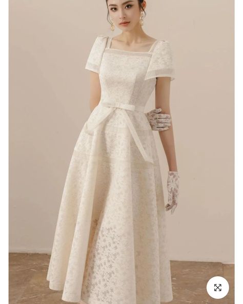 https://pin.it/4B6oghQQo Antoinette Dress, Luxurious Dresses, Simple Gowns, Types Of Lace, Mean Blvd, Fashion Goals, Lace Gloves, Linen Midi Dress, Minimalist Dresses