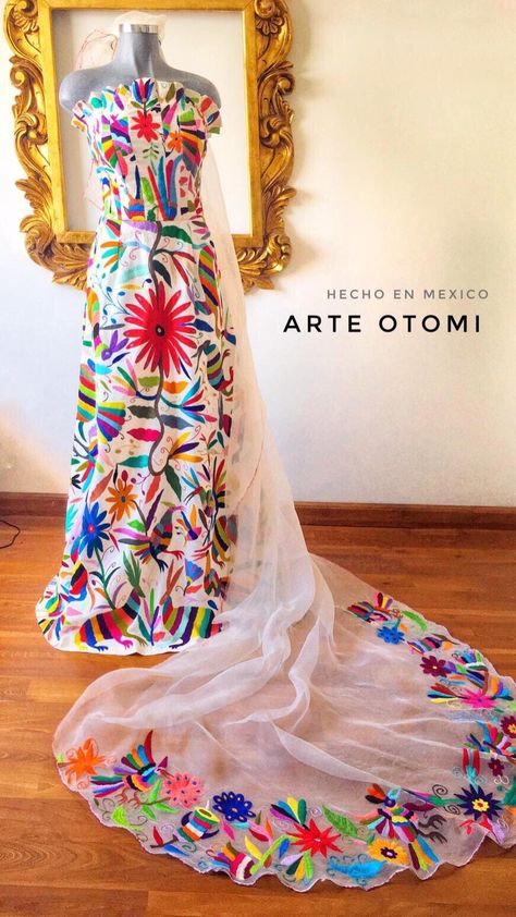 Mexican Wedding Dress Embroidered, Otomi Wedding, Mexican Themed Weddings, Mexican Wedding Dress, Fiesta Wedding, San Ysidro, Mexican Fashion, Boda Mexicana, Mexican Wedding