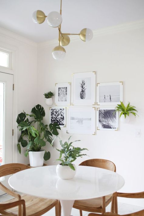 Elsie Larson's Breakfast Nook Tour White Tulip Table, Small Breakfast Table, Modern Breakfast Nook, Tulip Table, Dining Room Inspiration, Diy Interior, Breakfast Nook, Modern Dining Room, Dining Room Design