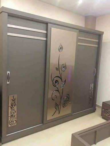 Aesthetic Wardrobe Closet, Organization Wardrobe, Wardrobe Laminate Design, Bedroom Set Designs, Sliding Door Wardrobe Designs, Wardrobe Organization, Aesthetic Wardrobe, Wardrobe Aesthetic, Armoire Dressing