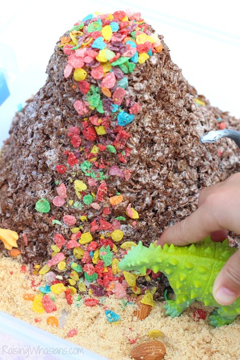 Edible volcano for kids Sensory Bin Edible, Edible Volcano, Dinosaur Lesson Plans, Cupcakes Dinosaur, Volcano Recipe, Dinosaur Sensory Bin, Volcano For Kids, Dinosaur Activities For Kids, Preschool Sensory Play