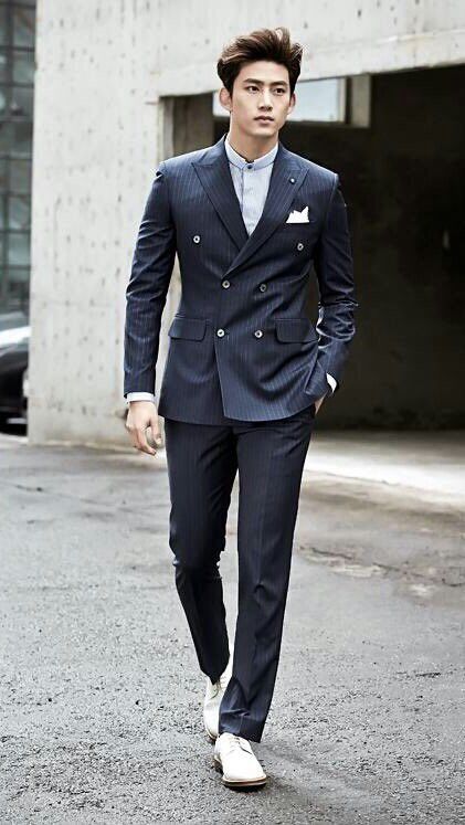 Taecyeon Korean Men Suit, Men Suit Wedding, Asian Suits, Korean Suit, Stylish Mens Suits, Suits Korean, Black Range, Dinner Suit, Best Dressed Man