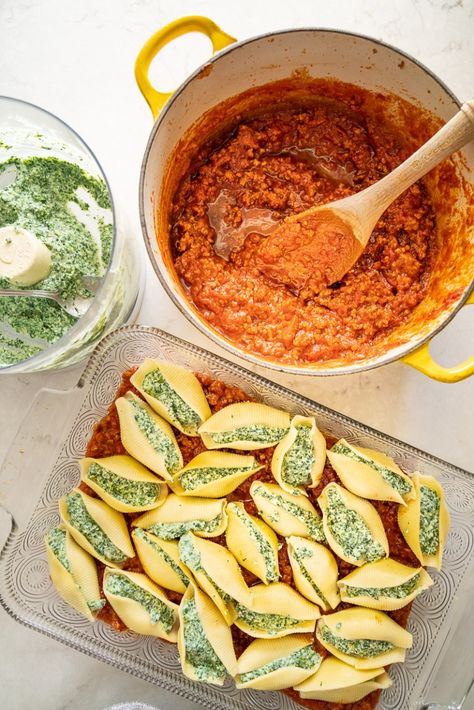 Stuffed Shells With Meat Sauce, Easy Baked Pasta, Stuffed Shells With Meat, Baked Pasta Recipe, Meat Sauce Recipe, Sausage Marinara, Stuffed Shells Ricotta, Friday Dinner, Meat Sauce Recipes