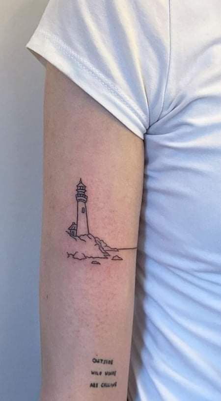 Travel Inspired Tattoos, Small Travel Tattoos, Watercolor Bike, Simbols Tattoo, Travel Tattoo Ideas, Lighthouse Tattoo, Inspired Tattoos, Minimalist Travel, Tiny World