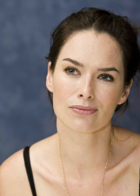 Lena Headey Lena Heady, Girl Lips, Jennifer Lawrence Pics, Lena Headey, Celebrity Faces, Celebrity List, Instagram Makeup, Hair Girl, Face Photo