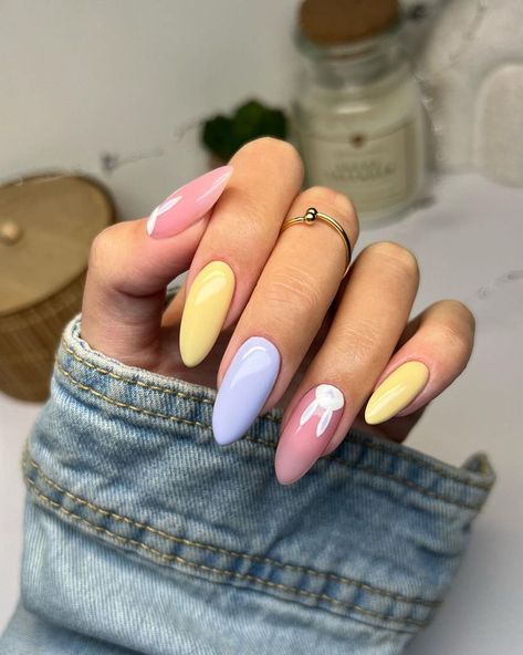 11 Easter Nails Ideas That Aren't Cheesy Bright Colored Nails, Easter Nails Design Spring, Easter Nail Art Designs, 2025 Trends, Spring Break Nails, Colors Nails, Chic Nail Designs, Nails Design Ideas, April Nails