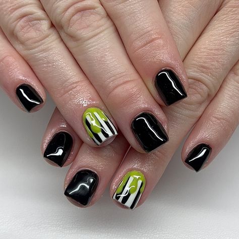 Tbh I’m exitedddd for fall & Halloween nails !! getting ready for halloweeennnn 💚💚💚🖤🖤 📍Winter Park, Fl #beetlejuicebeetlejuicebeetlejuice #beetlejuice #bettlejuicenails #fyp #nailsofinstagram #instanails #orlandonails #orlandonailtech #orlandonails #blacknails #halloweennails Beetlejuice Toenails, Fall Halloween Nails, Beetlejuice Nails, Beatle Juice, Winter Park Fl, Halloween 2024, Winter Park, Beetlejuice, Black Nails