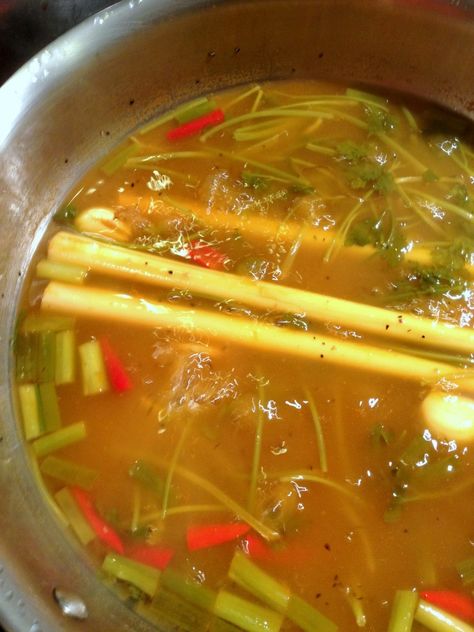 Spicy Lemongrass Soup, Lemongrass Soup Thai, Asian Broth Recipe, Lemongrass Broth, Brothy Soup Recipes, Brothy Soup, Sipping Broth, Lemongrass Recipes, Lemongrass Soup