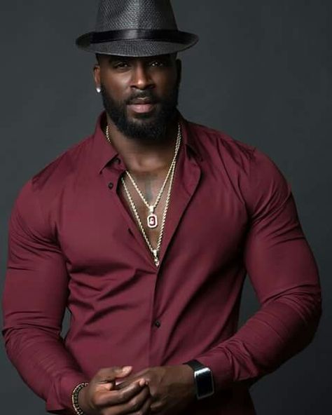 Now this man is FINE, PHINE any way you wanna spell it*  Now he makes me smile and stare* Black Male Celebrities, Black Celebration, Chocolate Men, Male Celebrities, Black Man, Black Men Fashion, Stay Motivated, Good Looking Men, Black Is Beautiful