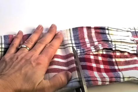 In this tutorial, I’m going to be upcycling a shirt I found in the thrift store. Follow along and see how easy upcycling flannel shirts can be! Flannel Shirt Crafts, Upcycle Flannel Shirt Diy, Diy Flannel Shirt Refashion, Mens Flannel Shirt Refashion, Flannel Refashion, Upcycled Clothing Tutorial, Flannel Upcycle, Old Flannel, Clothing Makeovers