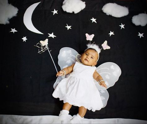 Baby Angel Photoshoot, Angel Photoshoot Ideas, Baby Fairy Photoshoot, Angel Photoshoot, Monthly Photoshoot, Baby Milestones Pictures, Fairy Baby, Monthly Baby Pictures, Baby Shower Photography