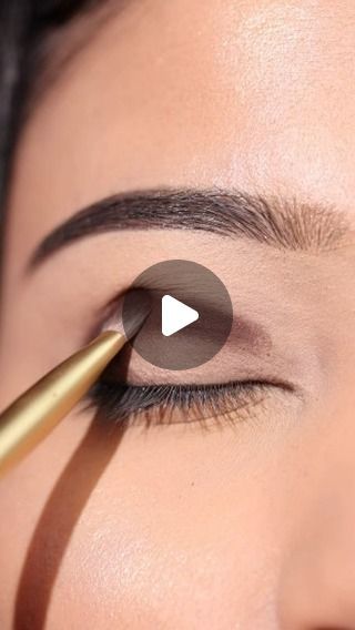 Smoky Eyeshadow Tutorial, Makeup For White Dress, Formal Eye Makeup, Smoky Eyeshadow, Neutral Eyeshadow, Best Eyeshadow, Makeup Mistakes, Beautiful Eye Makeup, Color Guide