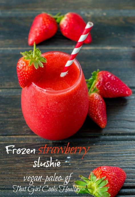 Frozen Strawberry Desserts, Frozen Strawberry Lemonade Recipe, Strawberry Slushie, Frozen Strawberry Margarita, Frozen Strawberry Daiquiri, Frozen Fruit Recipes, Strawberry Frozen Yogurt, Strawberry Slush, Slush Recipes