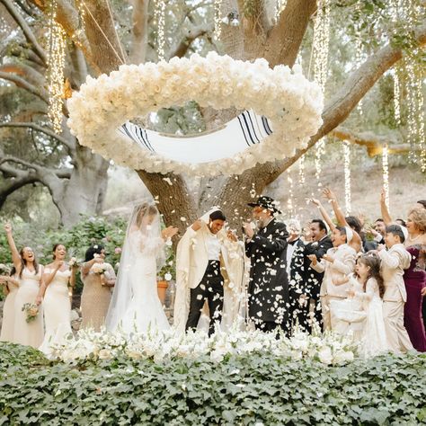 Stop and Stare Events | Wedding Planners in Thousand Oaks Wedding Chuppah Flowers, Huppah Wedding, Chuppah Ideas, Chuppah Flowers, Wedding Chuppah, Jewish Weddings, Calamigos Ranch, Pavilion Wedding, All White Wedding