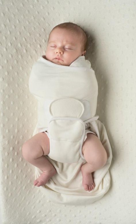 Ergobaby Swaddlers: bringing adorable baby burritos to a bedroom near you - Cool Mom Picks Baby D, Cool Mom, Baby Must Haves, Baby Swaddle Blankets, Baby Time, Baby Makes, Everything Baby, Baby Swaddle, Baby Hacks