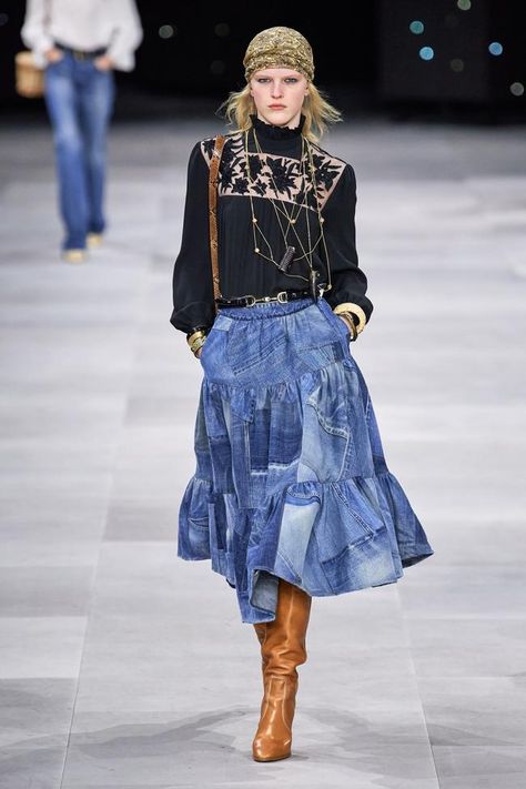 Celine ready-to-wear spring/summer 2020 - Vogue Australia Denim Runway, Afrikaanse Mode, Estilo Hippie, 2020 Fashion Trends, Cooler Look, 가을 패션, Fashion Show Collection, Fashion 2020, Looks Style