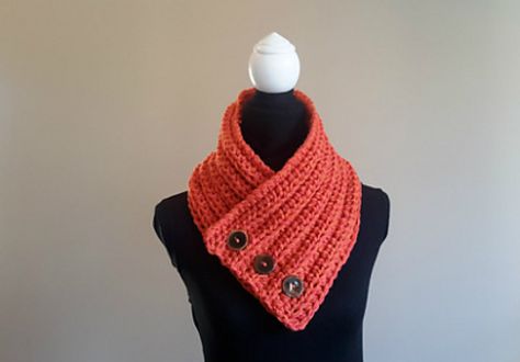 Crochet Cowl Free Pattern, Crochet Button, Hood Pattern, Crochet Cowl Pattern, Irish Crochet Dress, Crochet Buttons, Crochet Simple, Crochet Videos Tutorials, Crochet Gloves