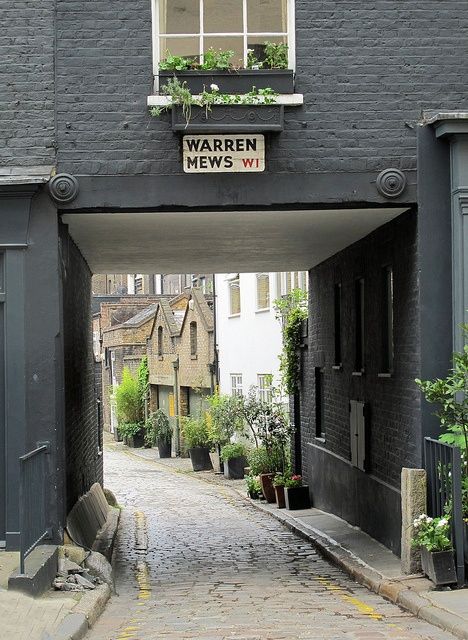 /\ /\ . Warren Mews, Fitzrovia, London: Fitzrovia London, Game Maker, London Streets, London Sights, Mews House, Country Lane, London Architecture, London Property, Cornwall England