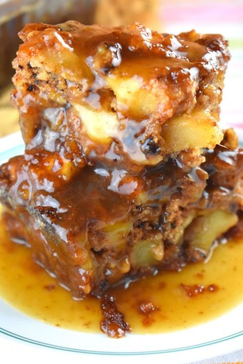 Old-Fashioned Apple Cake with Caramel Sauce - These Old Cookbooks Old Fashioned Apple Cake, Apple Cake With Caramel Sauce, Date Pudding Recipe, Old Fashioned Apple Cake Recipe, Cake With Caramel Sauce, Caramel Apple Cake Recipe, Apple Cake Recipe Easy, Date Pudding, Cake With Caramel