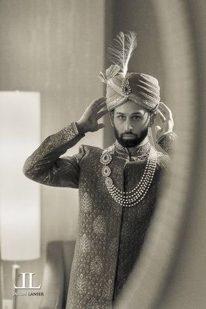 Bride Groom Poses, Groom Dress Men, Wedding Outfits For Groom, Indian Wedding Poses, Groom Photoshoot, Indian Wedding Fashion, Groom Wedding Dress, Indian Wedding Photography Couples, Indian Wedding Photography Poses