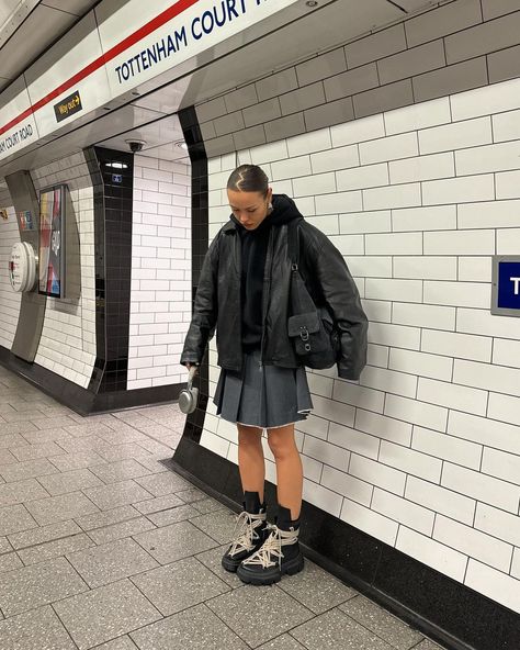 Olivia Hirst (@_olhirst_) • Instagram photos and videos Cute Skirt Outfit, Rick Owens Outfit, Baggy Clothing, Cute Skirt Outfits, Cute Skirt, Fall Fits, Skirt Outfit, Streetwear Outfits, Cute Skirts