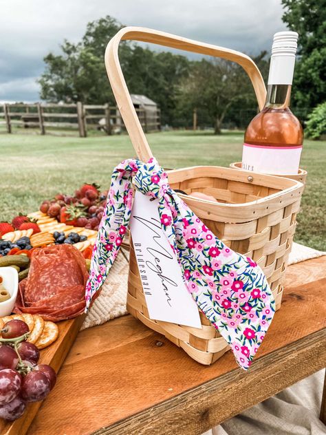 Bridesmaid Proposal Picnic Basket, Charcuterie Bridesmaid Proposal, Summer Bridesmaid Proposal, Italy Themed Bridesmaid Proposal, Picnic Basket Bridesmaid Proposal, Garden Party Bridesmaid Proposal, Picnic Bridesmaid Proposal, Italian Bridesmaid Proposal, Bridesmaid Proposal Aesthetic