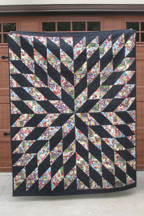 I love a simple large scale pattern for novelty fabrics and  Starburst  from the Missouri Star Quilt Co. is perfect.  While the  Starburst... Missouri Star Quilt Pattern, Starburst Quilt, Black And White Quilt, Quilting Pantographs, Missouri Star Quilt Company Tutorials, Half Square Triangle Quilts Pattern, Missouri Quilt, Triangle Quilt Pattern, Triangle Quilts