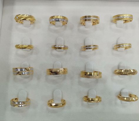 Couple Ring Gold, Unique Gold Wedding Rings, Couple Rings Gold, Gold Rings For Men, Stunning Rings, Couple Band, Gold Bangles For Women, Gold Items, Fancy Jewellery Designs