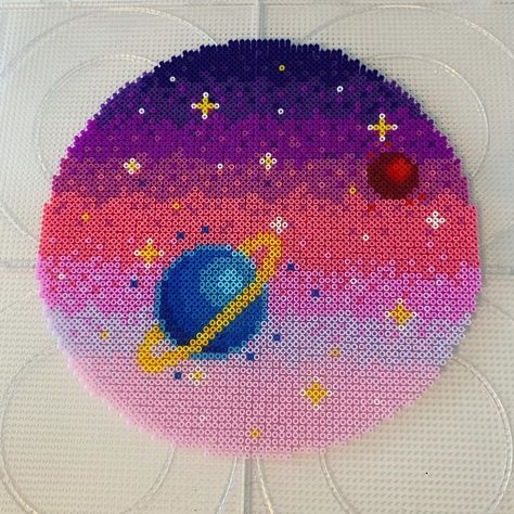 Perler Bead Patterns Space, Saturn Perler Beads, Perler Bead Lava Lamp, Perler Beads Space, Cool Fuse Bead Ideas, Galaxy Perler Bead Patterns, Perler Wall Art, Space Perler Beads, Round Perler Bead Patterns