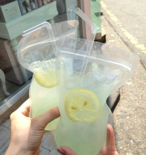 Lemonade Food Truck, Blue Hawaiian Cocktail, Drink Bag, Herbalife Shake Recipes, Tyler Florence, Vodka Lemonade, Herbalife Shake, Capri Sun, Kid Drinks