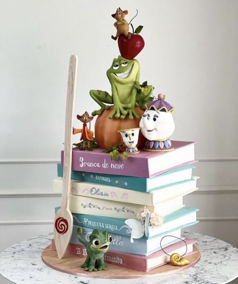 Cute Cakes Ideas, Kids Birthday Cake Ideas, Cake Decor Ideas, Pastries Breakfast, Disney Themed Cakes, Baby Shower Sweets, Realistic Cakes, Book Cakes, Disney Birthday Cakes