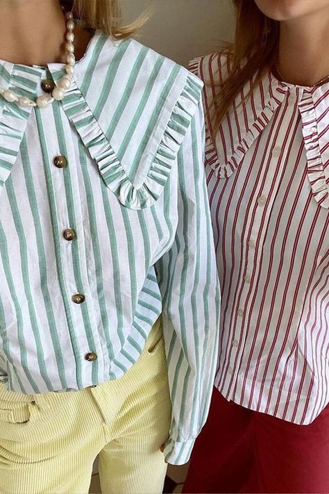 Different Shirt Collars, Big Collar Shirt, Ny Outfits, Trending Items, Pastel Outfit, Batik Fashion, Big Collar, Scandinavian Fashion, Pinstripe Dress